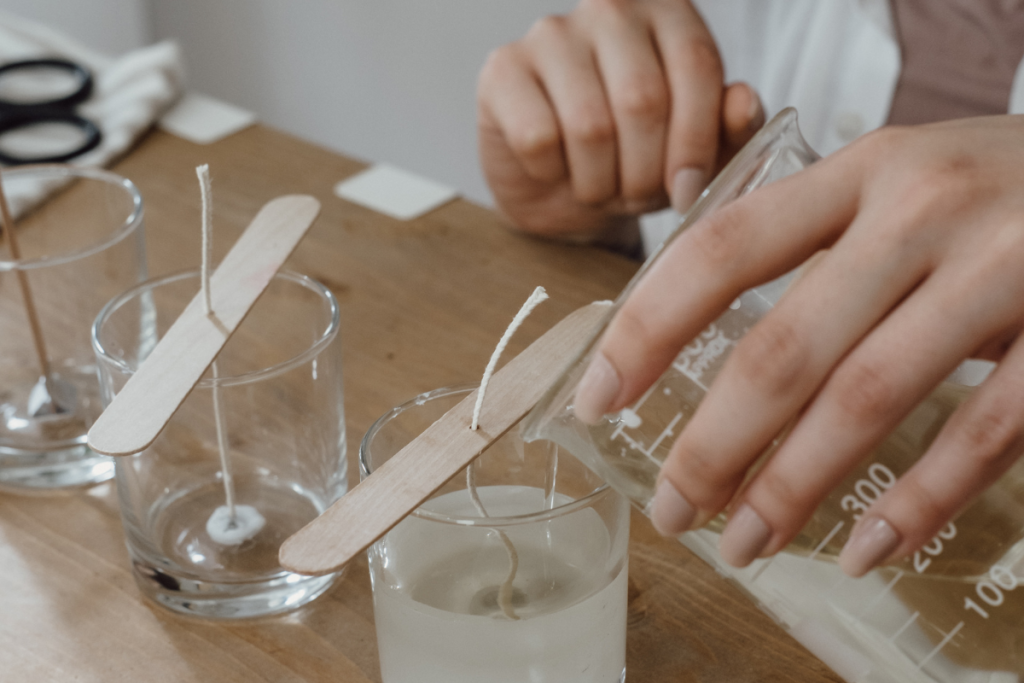 créer des bougies avec l'huile de cuisson usagée