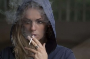 Endométriose : le tabac diminuerait-il les risques ?